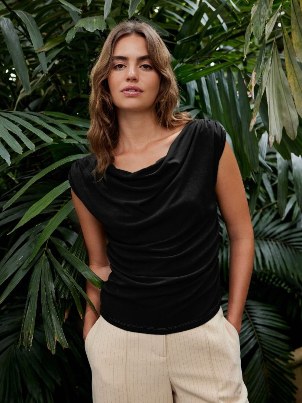 New Pretty Gaeden Black Sleeveless Drape Waterfall Top